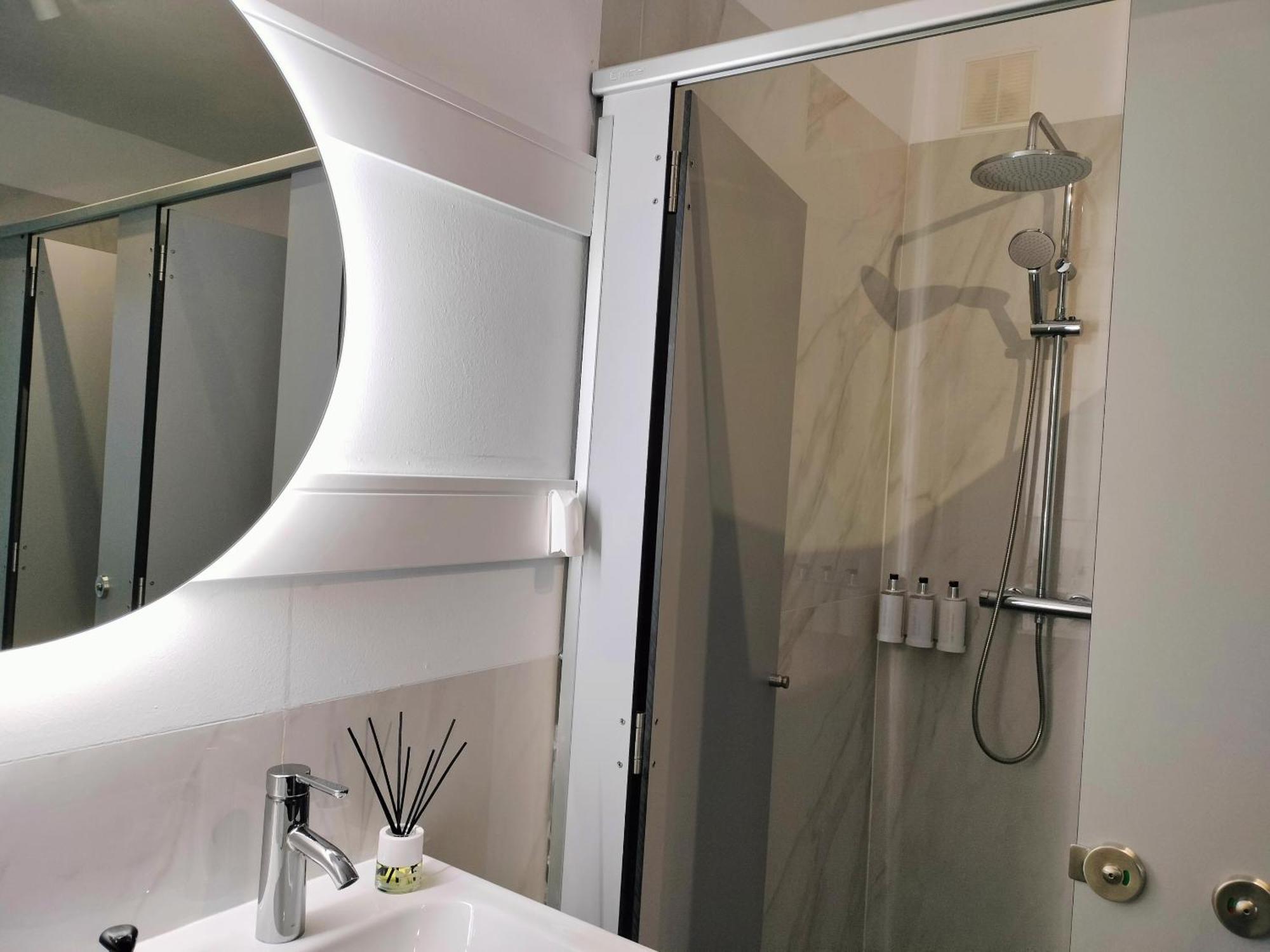 Room27- City Center Σαν Κριστόμπαλ ντε Λα Λαγούνα Δωμάτιο φωτογραφία