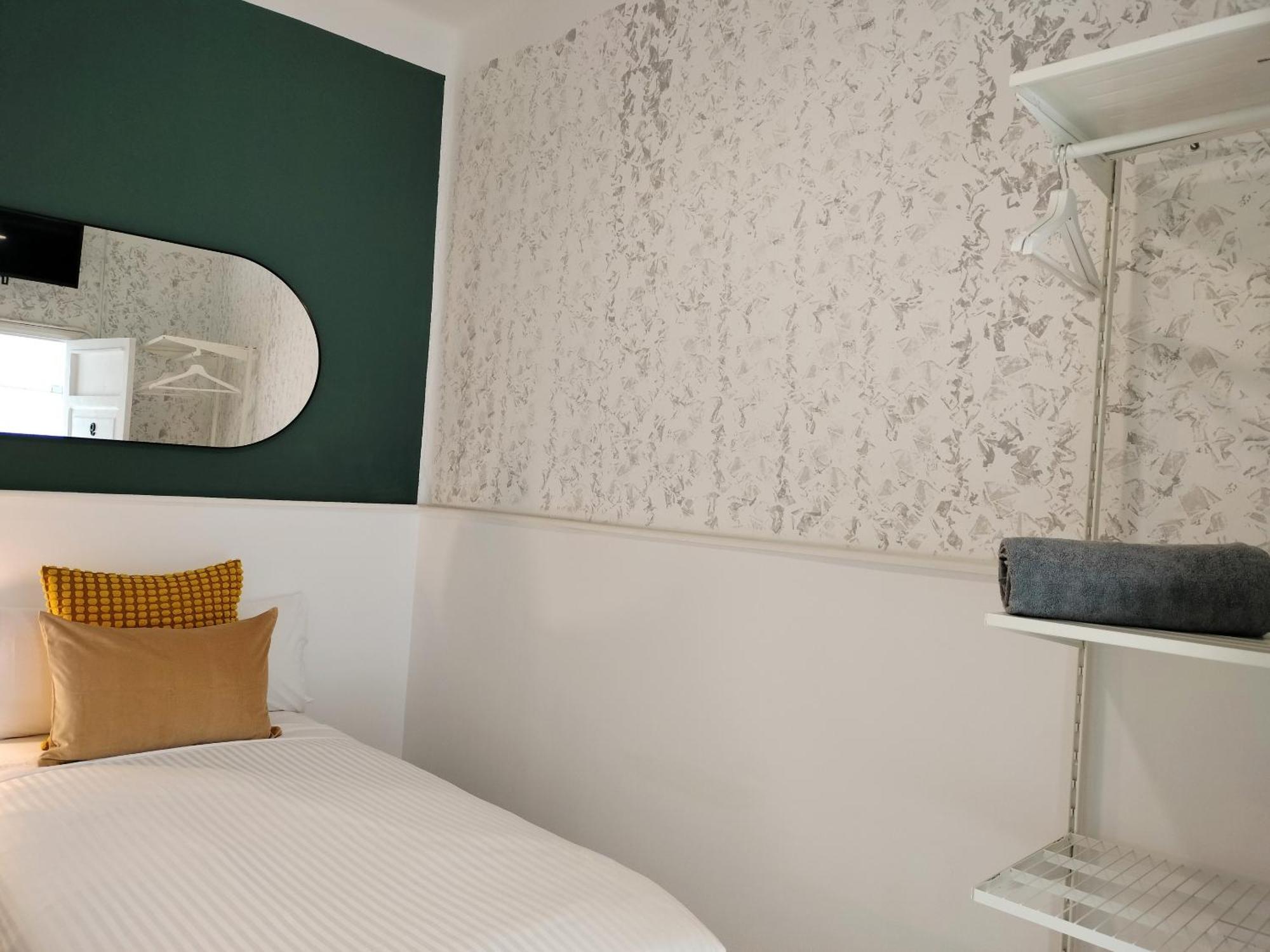 Room27- City Center Σαν Κριστόμπαλ ντε Λα Λαγούνα Δωμάτιο φωτογραφία